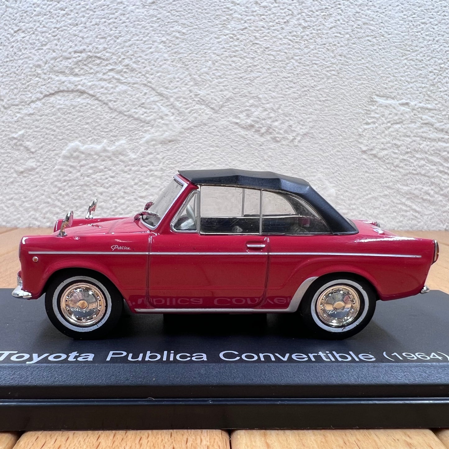 1/43 Scale 1964 Toyota Publica Convertible Diecast Model Car