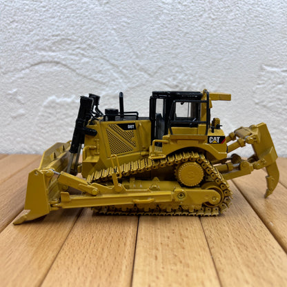 1/50 Scale Caterpillar D8T Bulldozer Diecast Model