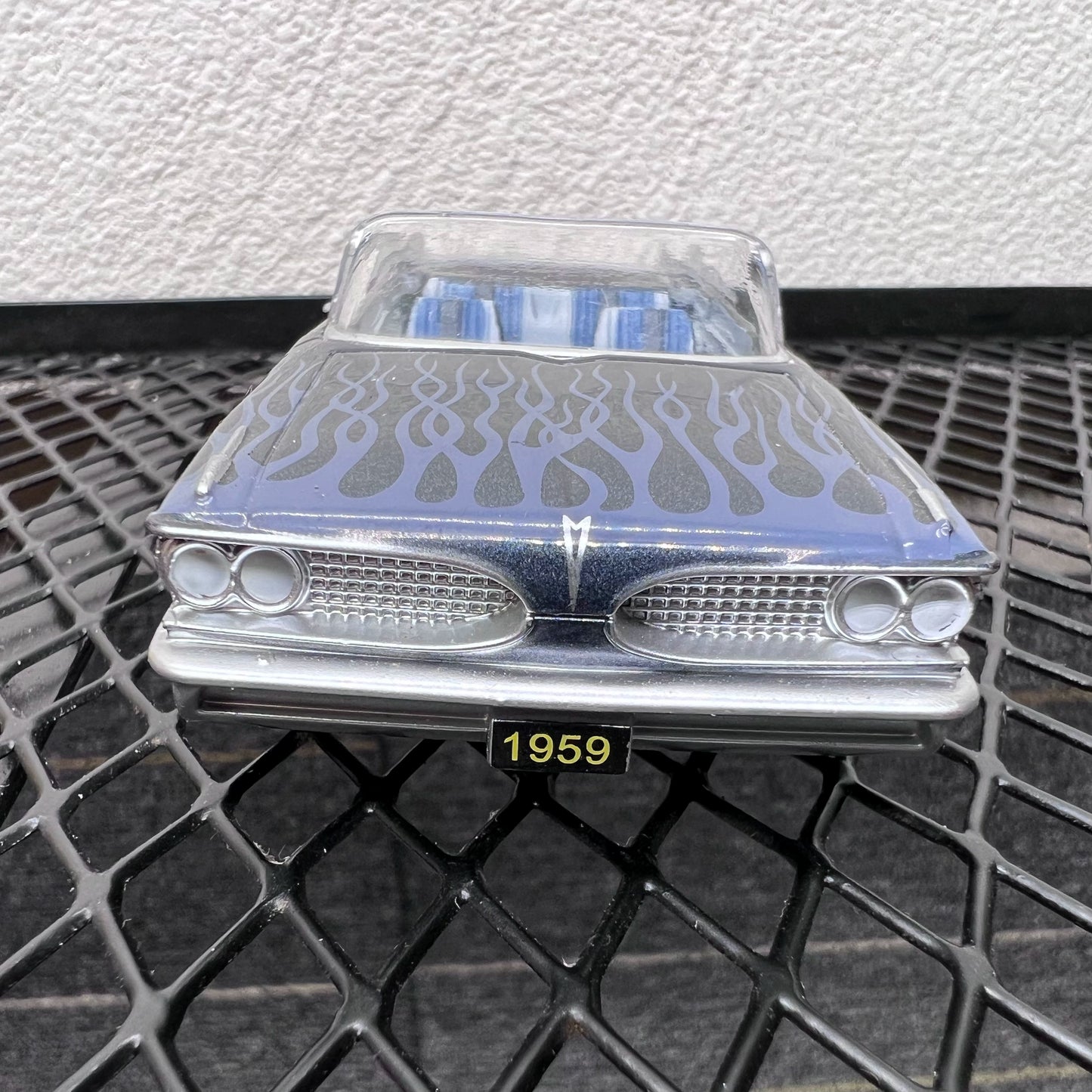 1/43 Scale 1959 Pontiac Bonneville Diecast Model Car