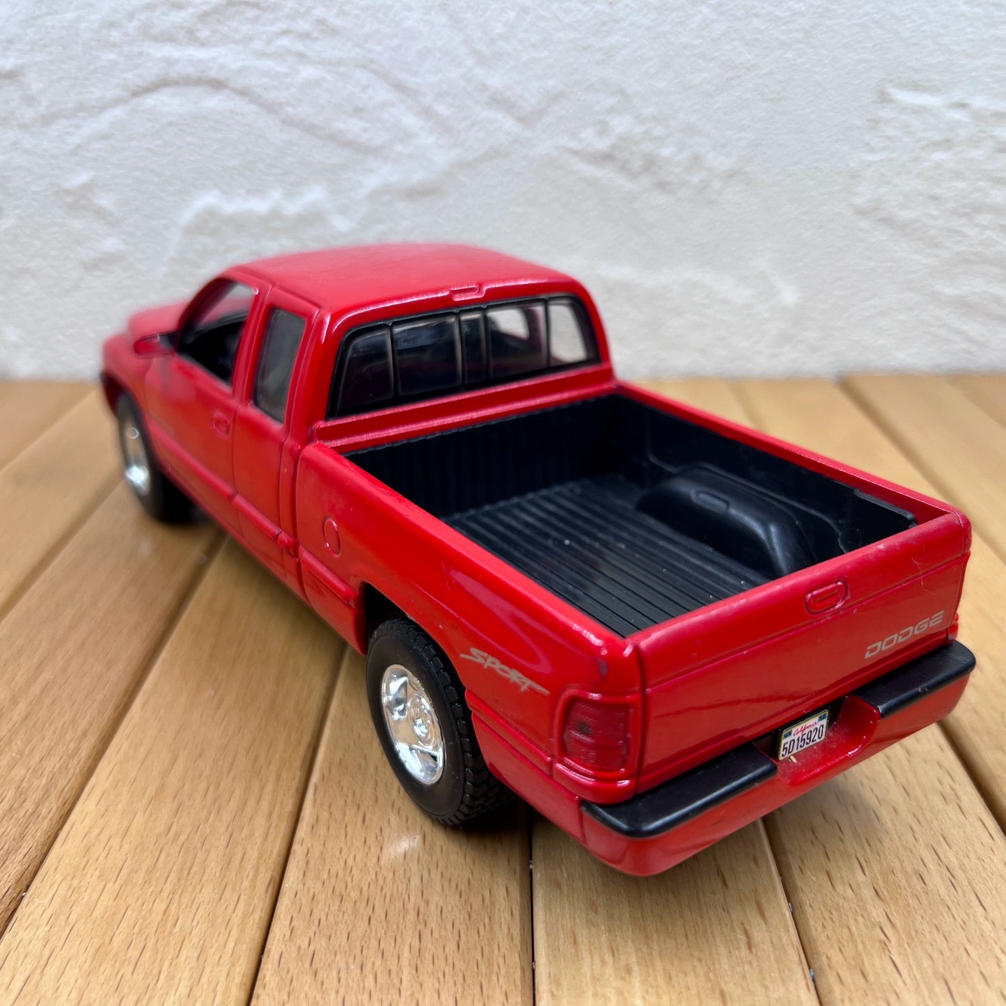 1/24 Scale Ram 1500 Pickup Truck Diecast Model