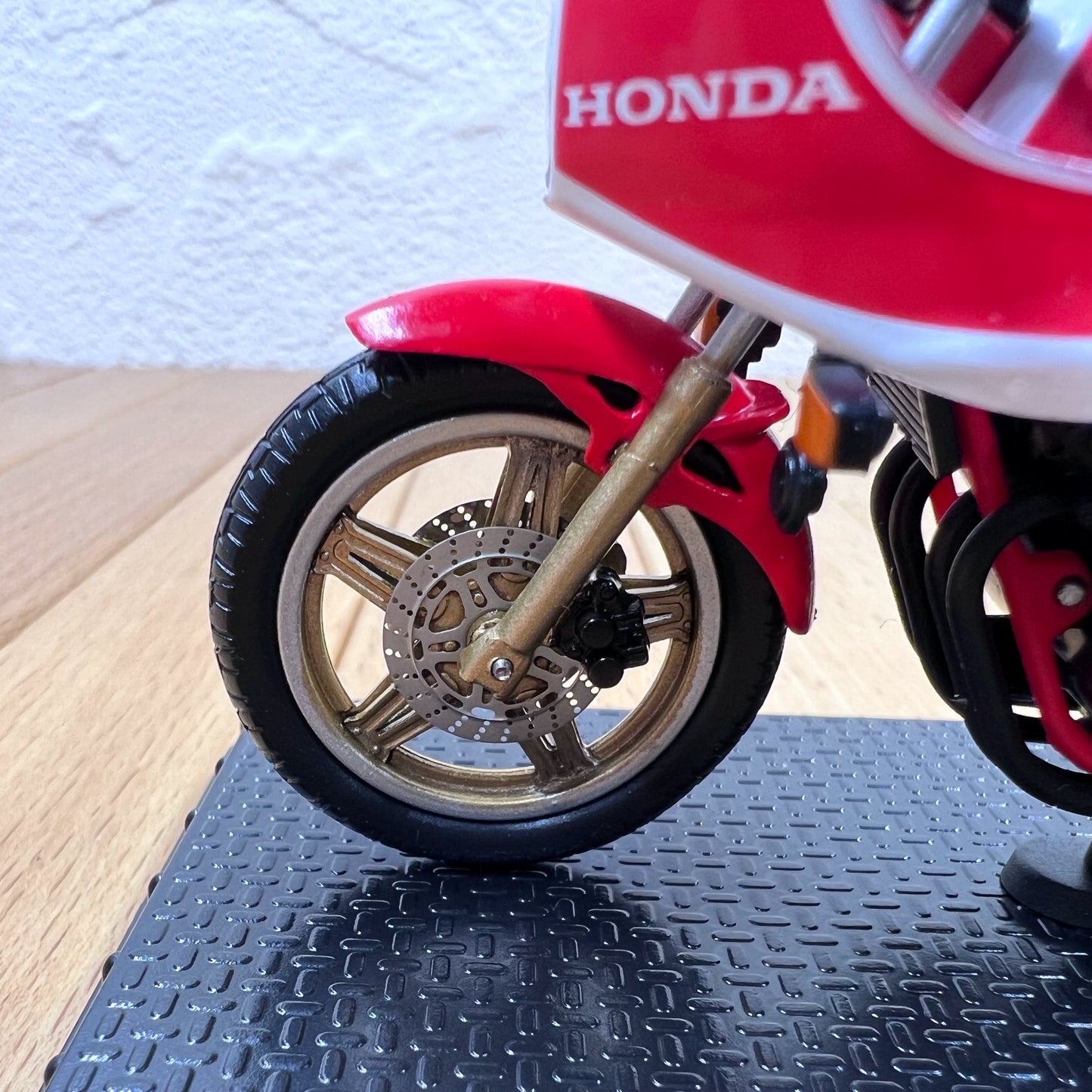 1/24 Scale 1981 Honda CB1100R Diecast Model Motorcycle