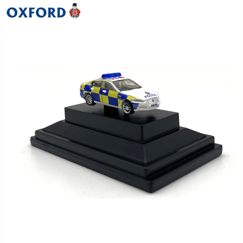 1/148 Scale Jaguar XF Police Car Diecast Model