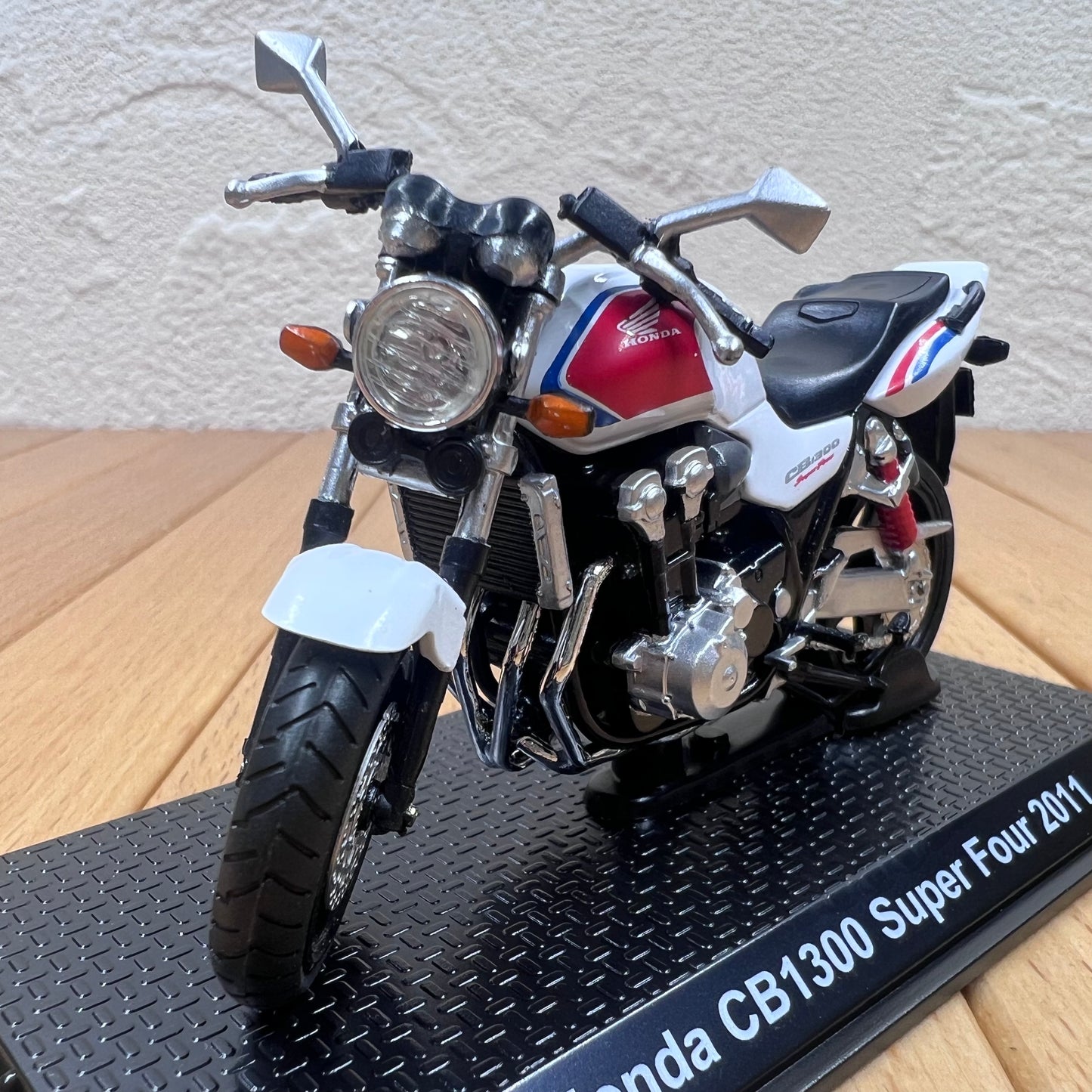 1/24 Scale Honda CB1300 Super Four Diecast Model Motorcycle