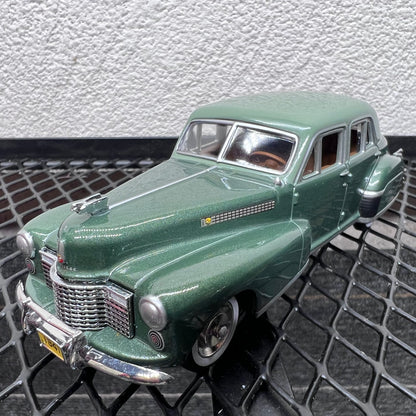1/43 Scale 1941 Cadillac Fleetwood Diecast Model Car