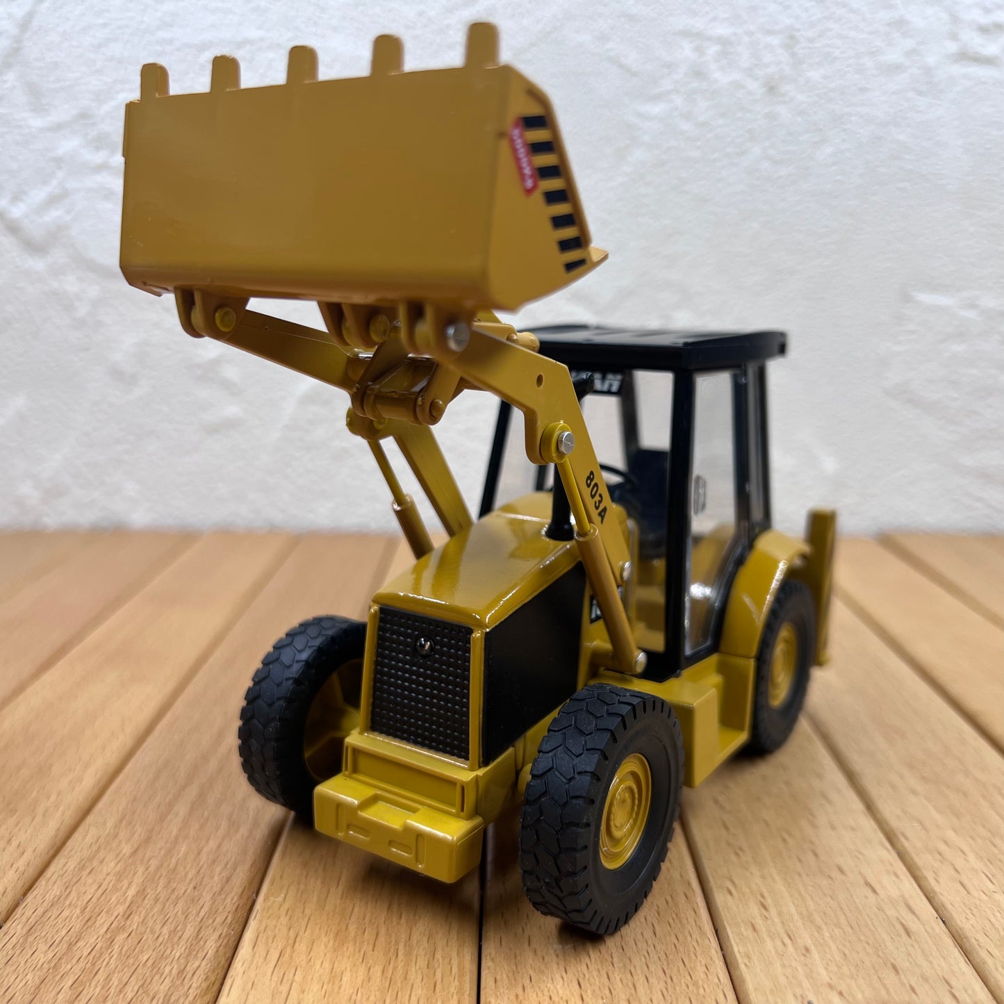 1/48 Scale Bulldozer Diecast Model Tractor