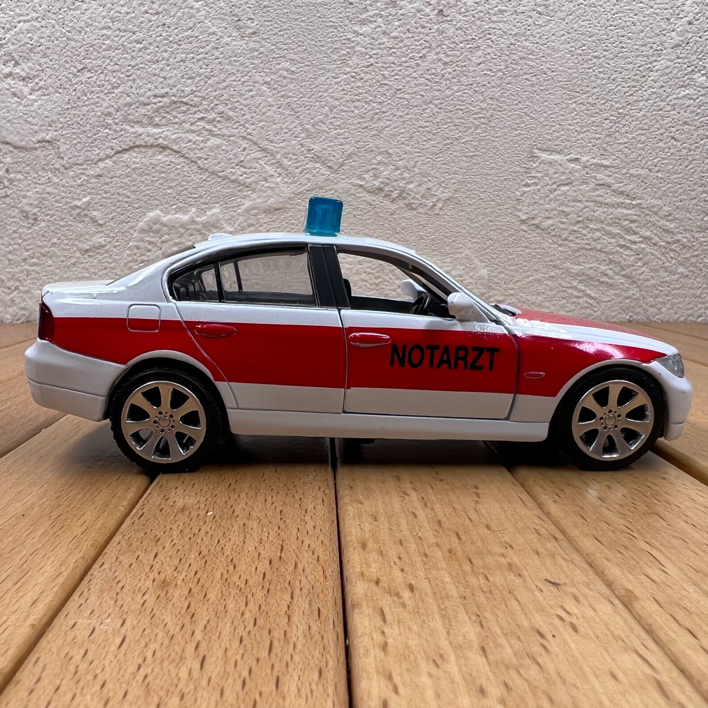 1/32 Scale BMW 3 Series Diecast Model Car