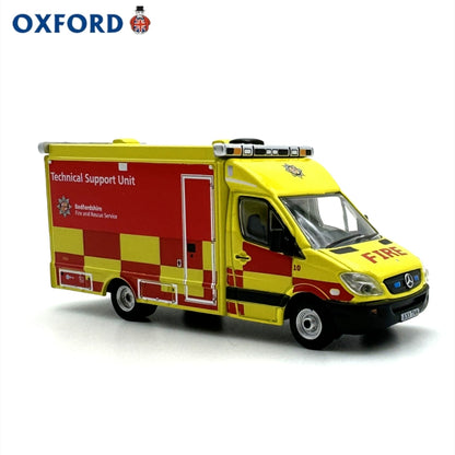 1/76 Scale Bedfordshire Fire & Rescue Service Mercedes Support Diecast Model