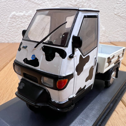 1/32 Scale 2006 Piaggio Ape 50 Mucca Tricycle Pickup Diecast Model