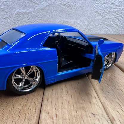 1/32 Scale 1969 Chevrolet Camaro SS Muscle Car Diecast Model