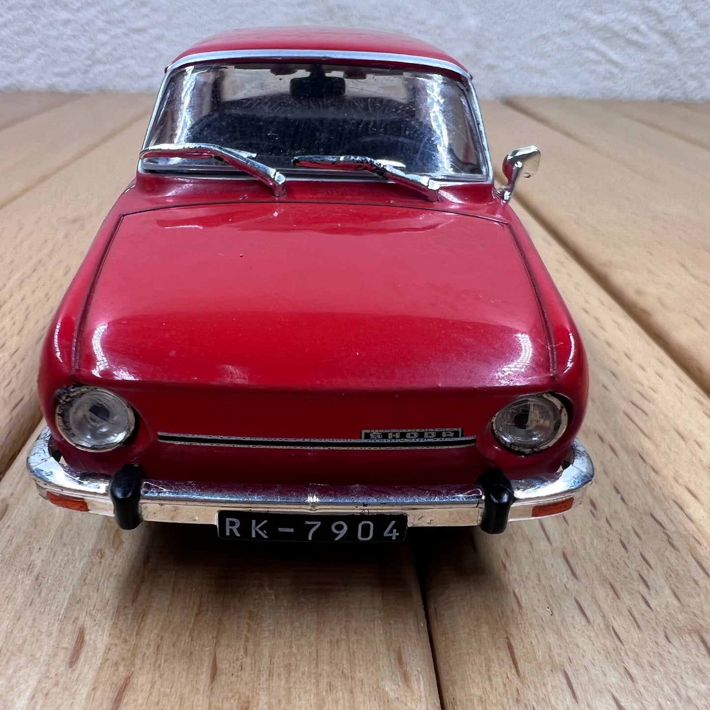 1/43 Scale 1975 Skoda 100 Diecast Model Car