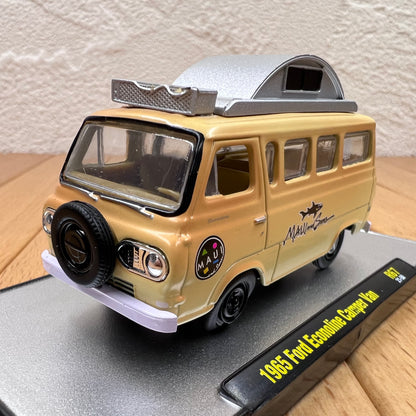 1/64 Scale 1965 Ford Econoline Camper Van Diecast Model