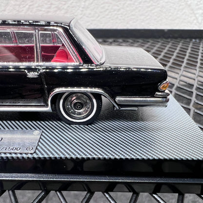 1/64 Scale 1975 Mercedes-Benz 600 (W100) Pullman Limousine Diecast Model Car