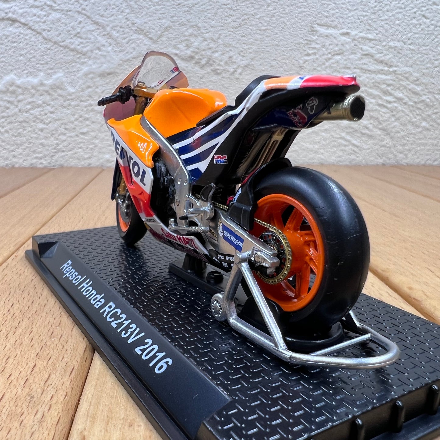 1/24 Scale 2016 Repsol Honda RC213V Racing Motorcycle Diecast Model