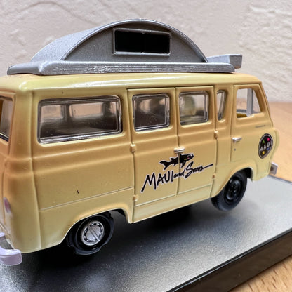 1/64 Scale 1965 Ford Econoline Camper Van Diecast Model