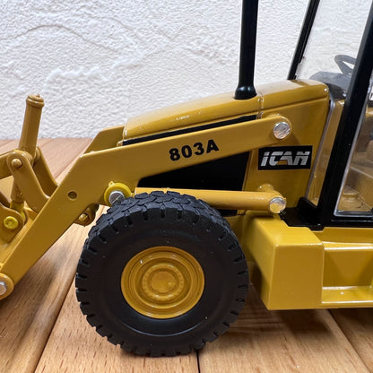 1/48 Scale Bulldozer Diecast Model Tractor