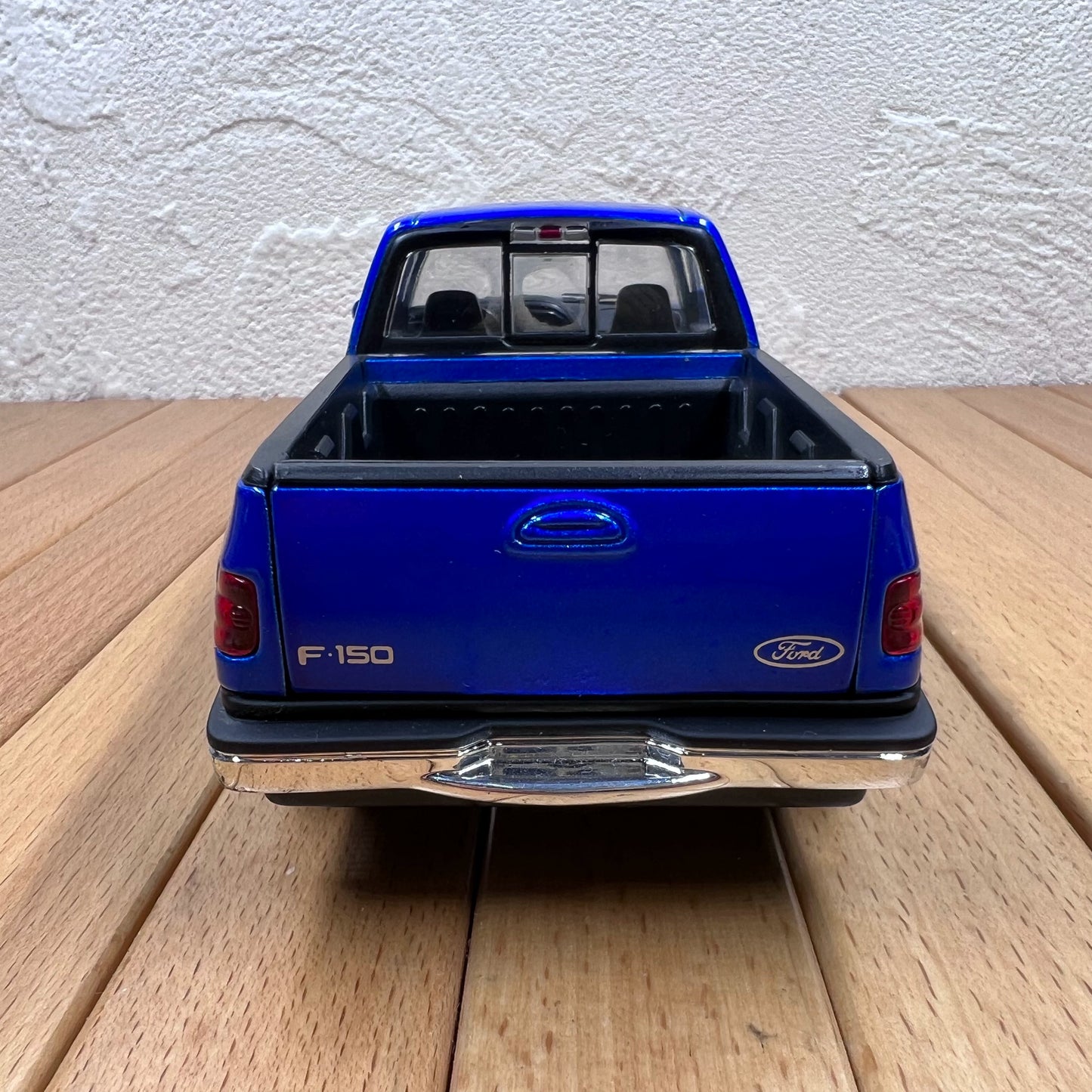 1/24 Scale 1998 Ford F-150 Truck Diecast Model