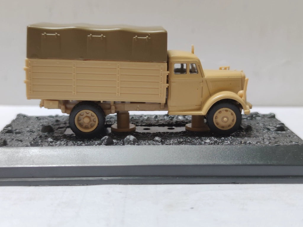 1/72 Scale 1942 Opel Blitz WWII German Kfz.305 Army Truck Diecast Model