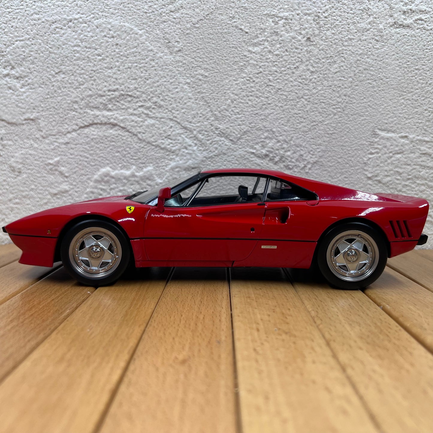 1/18 Scale 1985 Ferrari 288 GTO Diecast Model Car