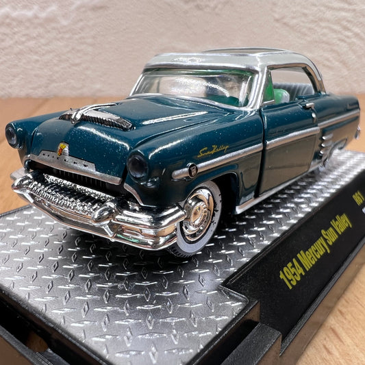 1/64 Scale 1954 Mercury Monterey Sun Valley Diecast Model Car