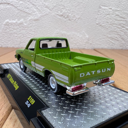 1/64 Scale 1977 Datsun Pickup Truck Diecast Model Car