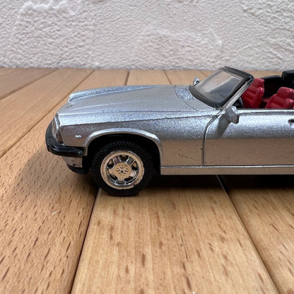 1/43 Scale 1988 Jaguar XJ-S Diecast Model Car