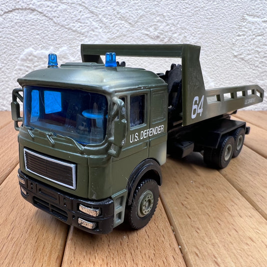 1/64 Scale Flatbed Truck Diecast Model