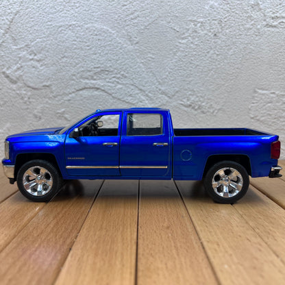 1/24 Scale 2014 Chevrolet Silverado Truck Diecast Model Car