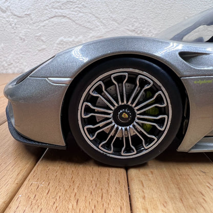 1/18 Scale Porsche 918 Spyder Diecast Model Car