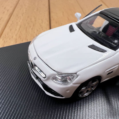 1/64 Scale Mercedes-Benz SLC-Class Diecast Model Car