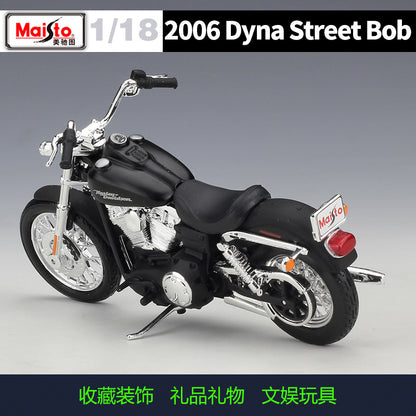 1/18 Scale 2006 Harley-Davidson Dyna FXDBI Street Bob Diecast Model Motorcycle