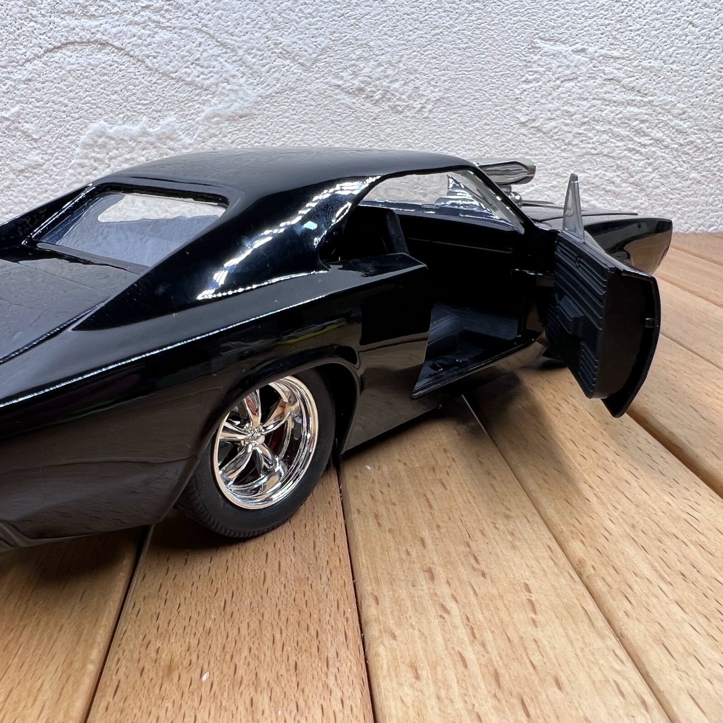 1/24 Scale 1970 Dodge Charger Diecast Model Car