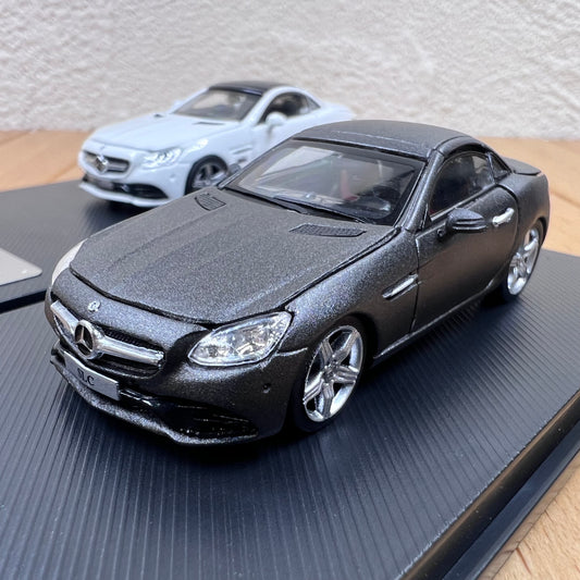 1/64 Scale Mercedes-Benz SLC-Class Diecast Model Car