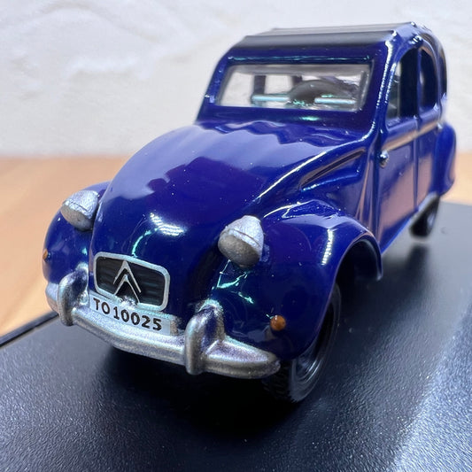 1/76 Scale Citroën 2CV6 Diecast Model Car