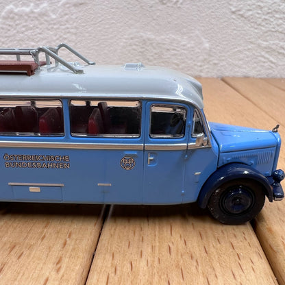 1/87 Scale Vintage Austria Bus Diecast Model