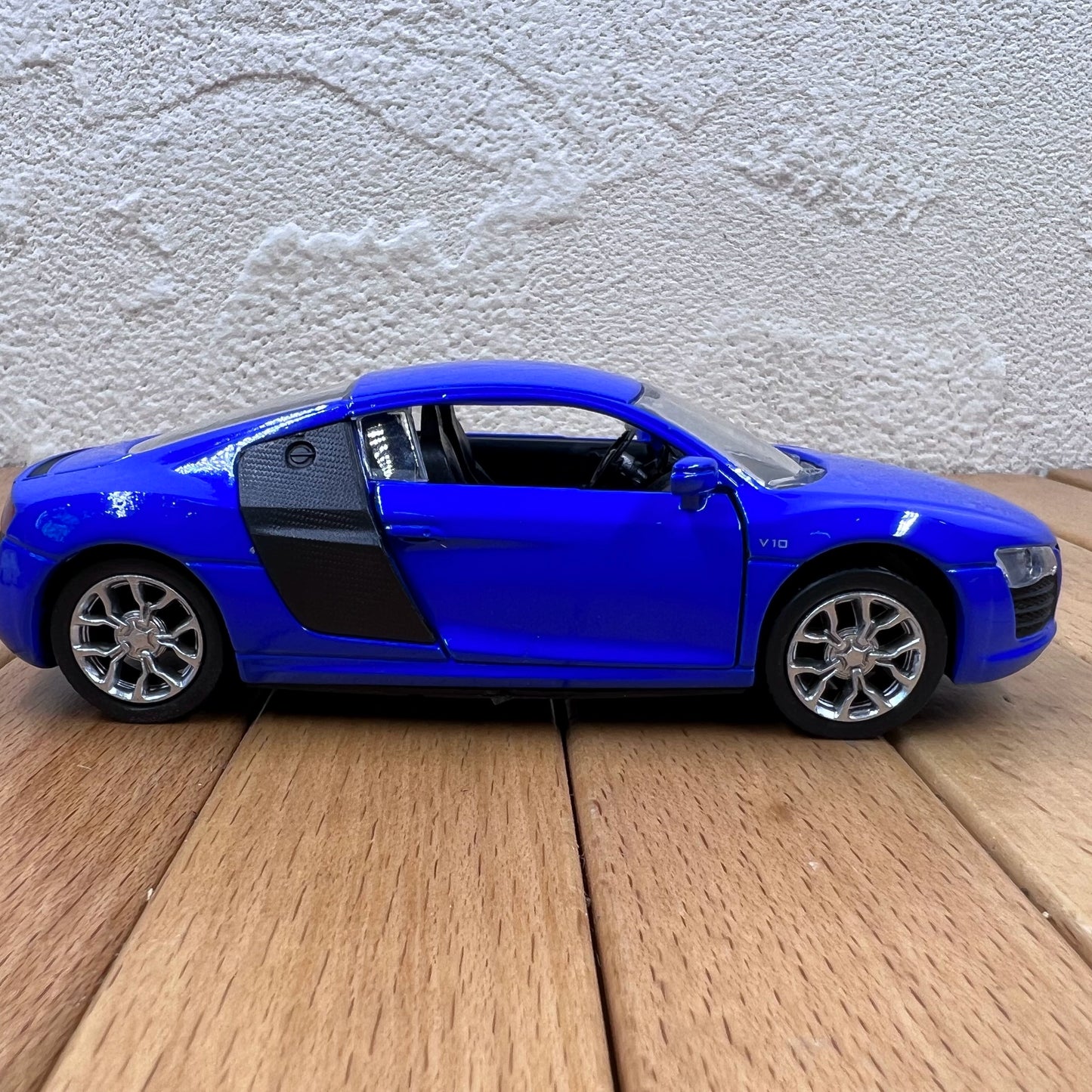 1/38 Scale Audi R8 V10 Sports Car Diecast Model