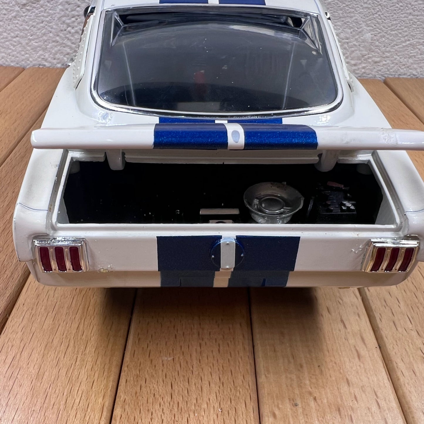 1/18 Scale Shelby Mustang GT350R Diecast Model Car