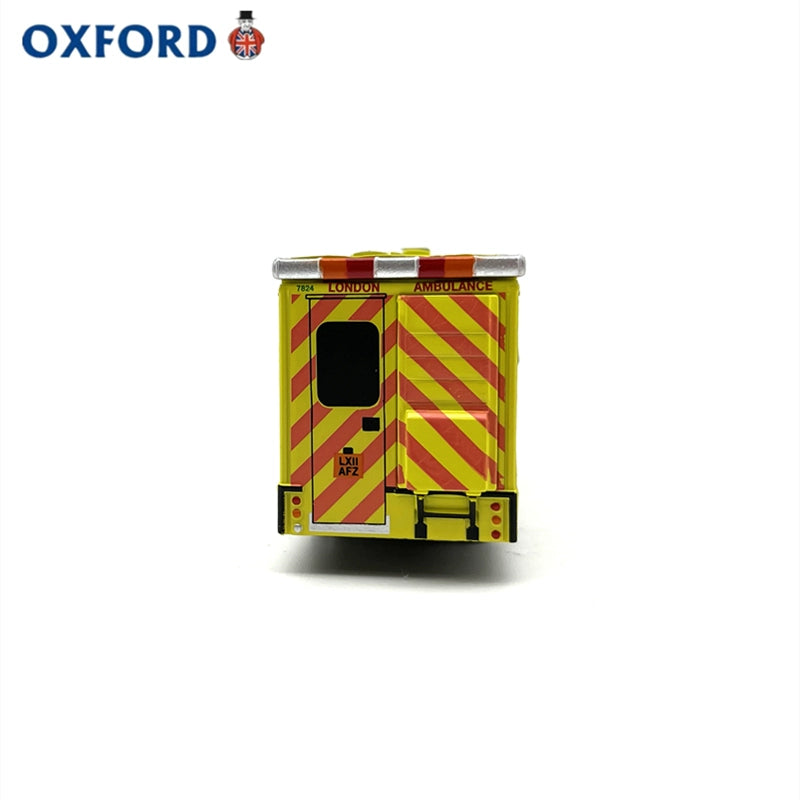 1/76 Scale Mercedes Ambulance London Diecast Model