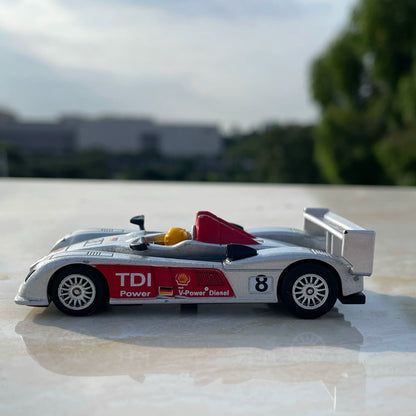 1/64 Scale Audi R10 TDI Le Mans Sports Prototype Diecast Model Car