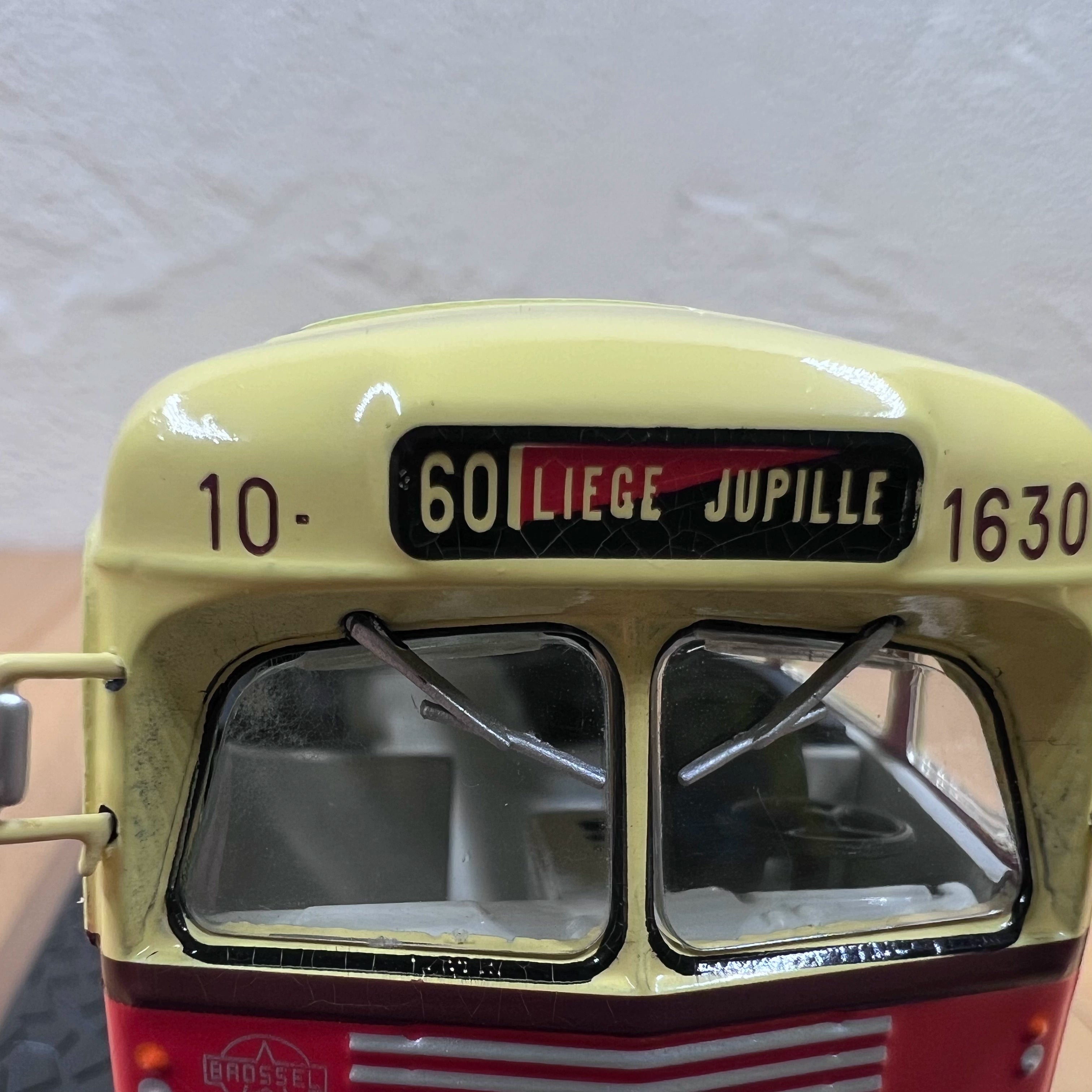 1/72 Scale 1957 Brossel Jonckheere Bus Diecast Model – Old Boy Hobby