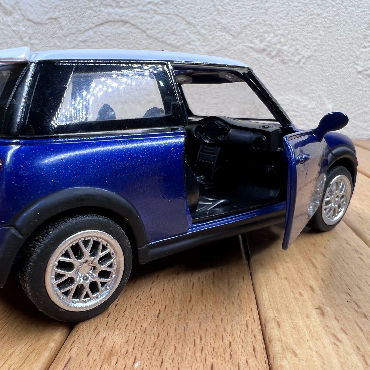 1/30 Scale Mini Cooper S Diecast Model Car