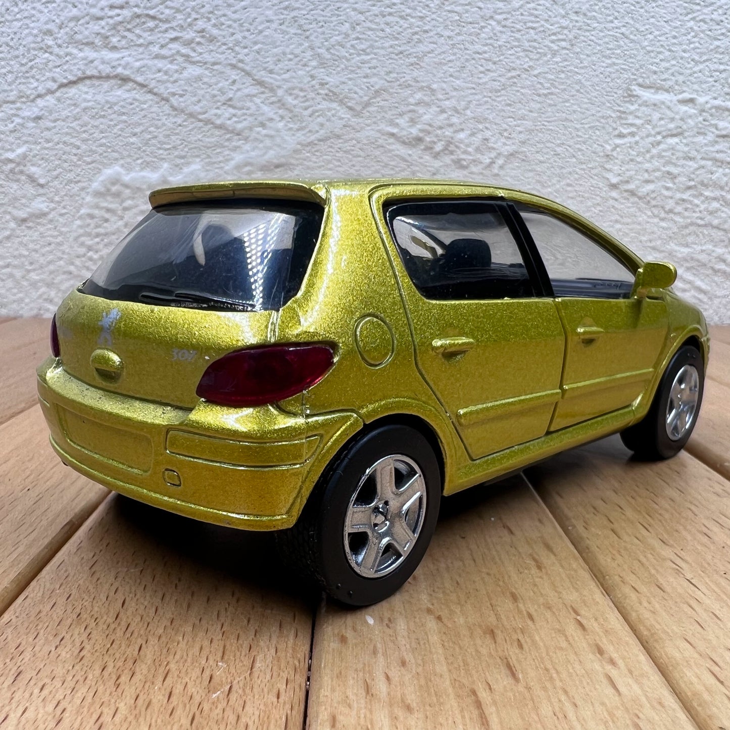 1/32 Scale Peugeot 307 Diecast Model Car