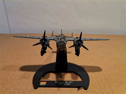 1/144 Scale Dornier Do 217 WWII German Bomber Fliegender Bleistift Flying Pencil Diecast Model Aircraft