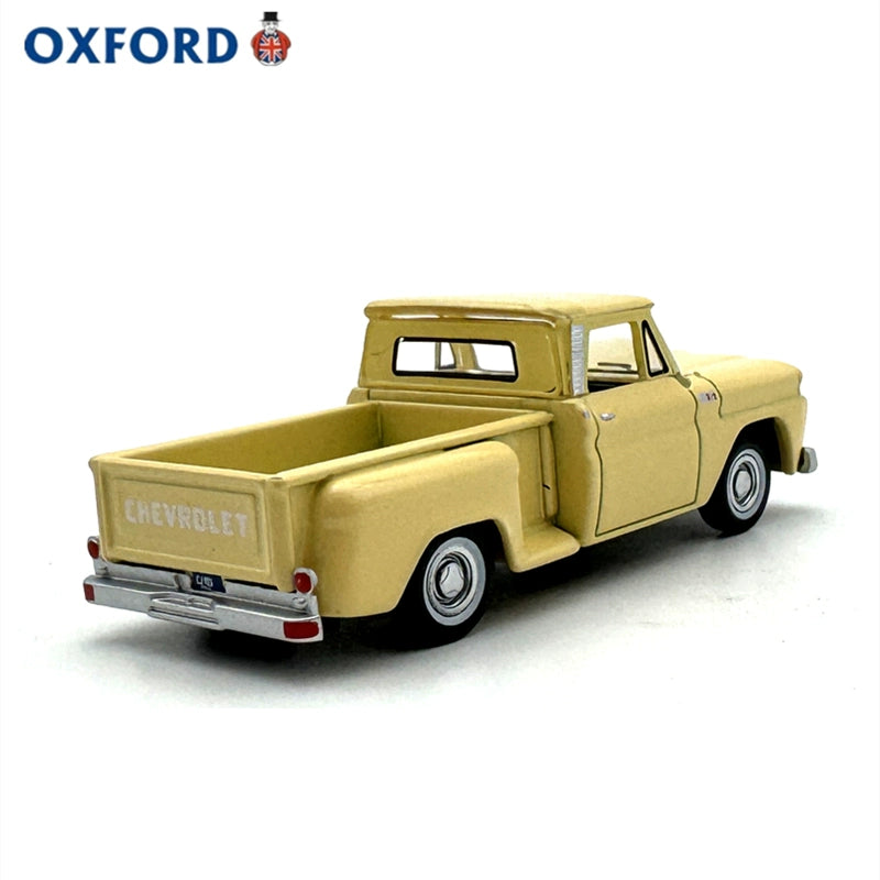 1/87 Scale Chevrolet Stepside Pick Up 1965 Yellow Diecast Model Car