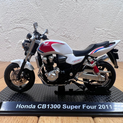 1/24 Scale Honda CB1300 Super Four Diecast Model Motorcycle