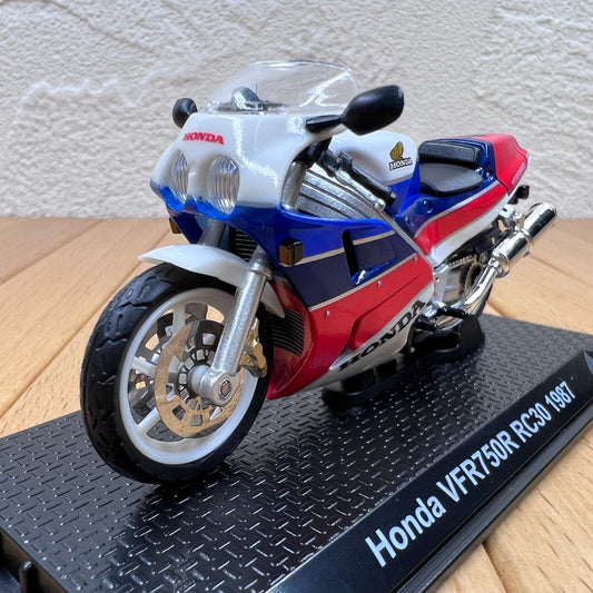 1/24 Scale 1987 Honda VFR750R RC30 Motorcycle Diecast Model