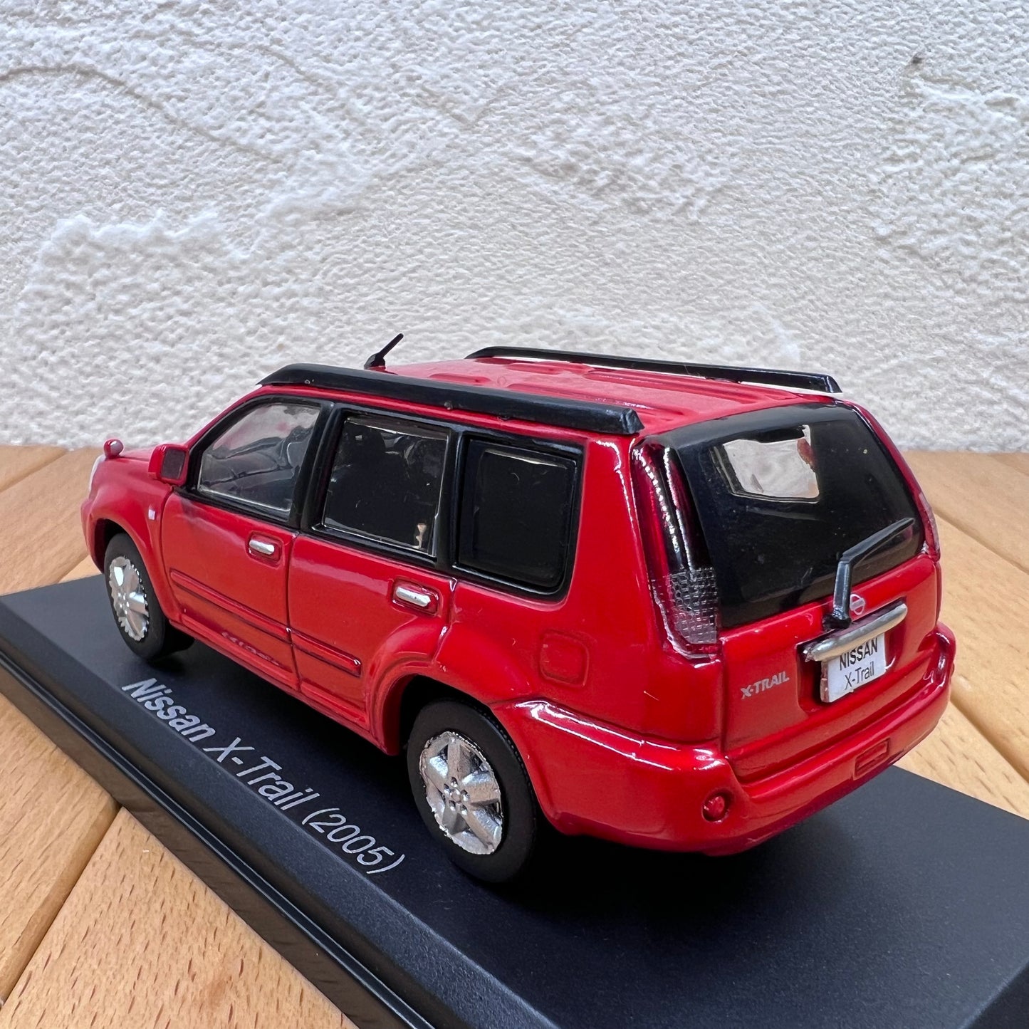 1/43 Scale 2005 Nissan X-Trail SUV Diecast Model Car