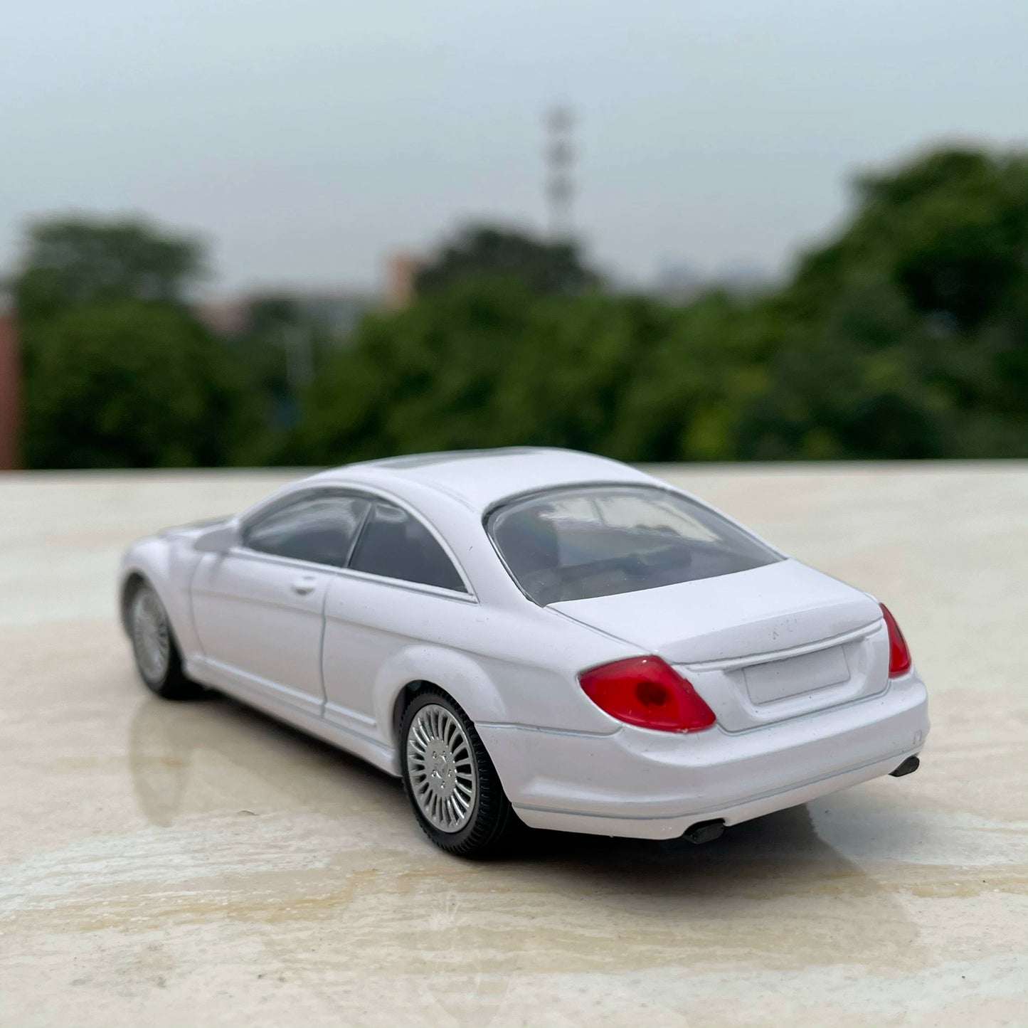 1/43 Scale Mercedes-Benz CL-Class Diecast Model Car