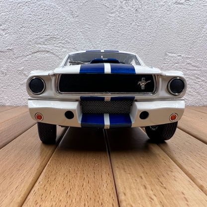 1/18 Scale Shelby Mustang GT350R Diecast Model Car