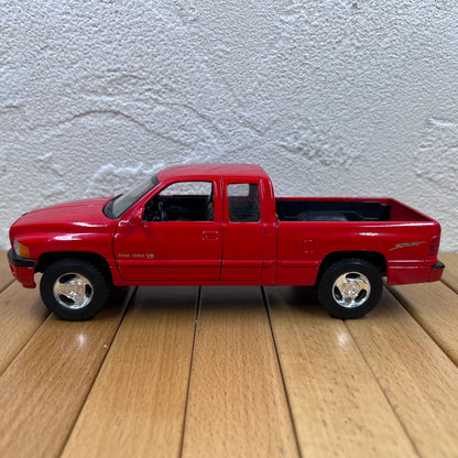 1/24 Scale Ram 1500 Pickup Truck Diecast Model