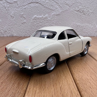 1/43 Scale 1968 Volkswagen Karmann Ghia Diecast Model Car